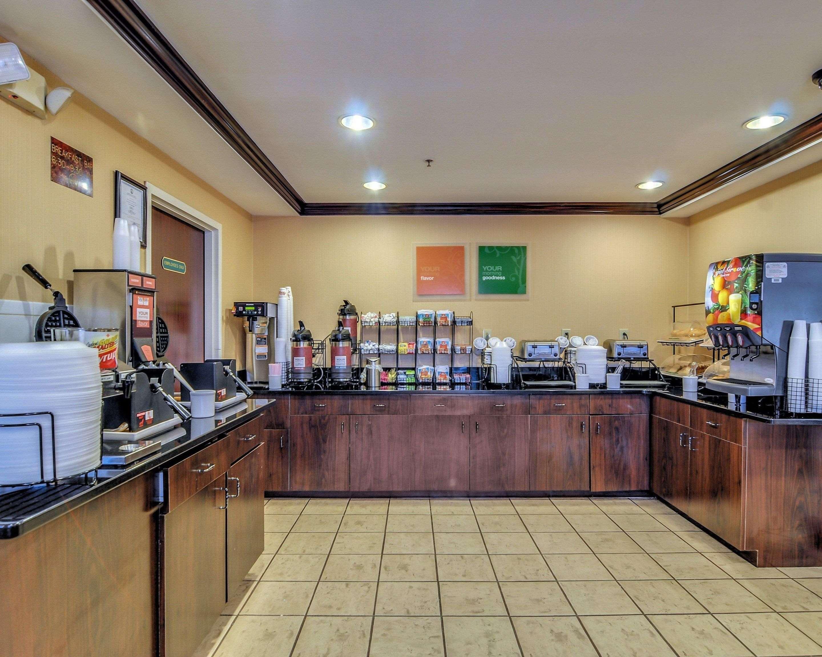 Comfort Inn & Suites Hillsville I-77 Exterior foto